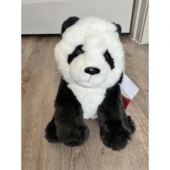 FAO Schwarz 2019 Boutique Zhen Panda Plush With Papers Sitting 10 Inchs