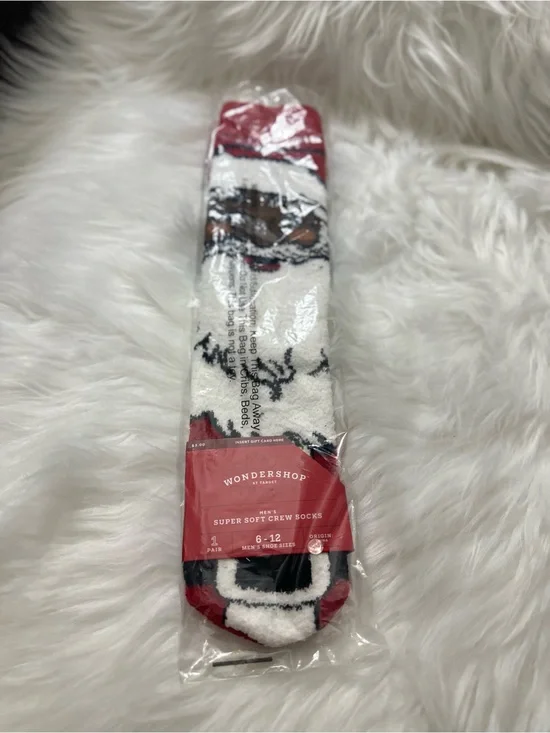 Wondershop White & Red Holiday Crew Socks with Snowman Motif