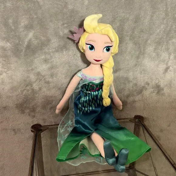 Disney Store Frozen Spring Fever Queen Elsa 18” Plush Doll Toy Green Dress