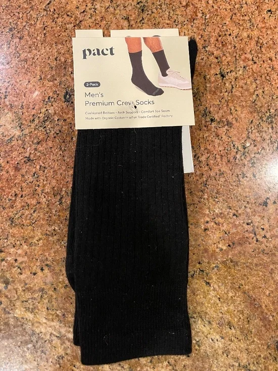 NEW! Men's Black Premium Crew Socks (2 Pack) Shoe Size: 9-13. NWT!