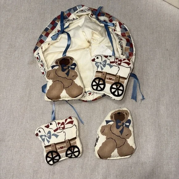 Vintage 1986‎ Red Calliope Musical Mobile Bears Geese Birth To 6 Months Neutral