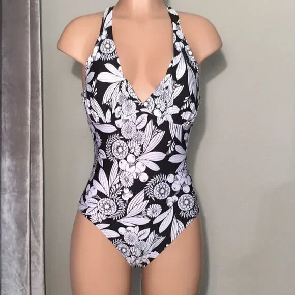 La Blanca floral swimsuit.  NWOT
