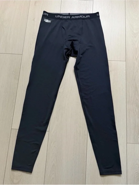 Under Armour Men’s Black Compression Base Layer Leggings