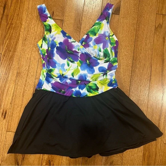 Suddenly Slim By Catalina  One Piece Tropical Floral Skirted Swimsuit Size M