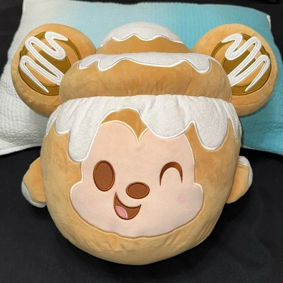 Disney Munchling large Mickey Mouse Cinnamon Roll‎ Squishy