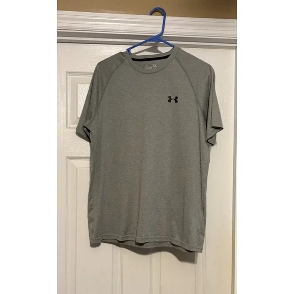 Men's Under Armor T Shirt Grey / Gray T Shirt Size Medium Sz M
