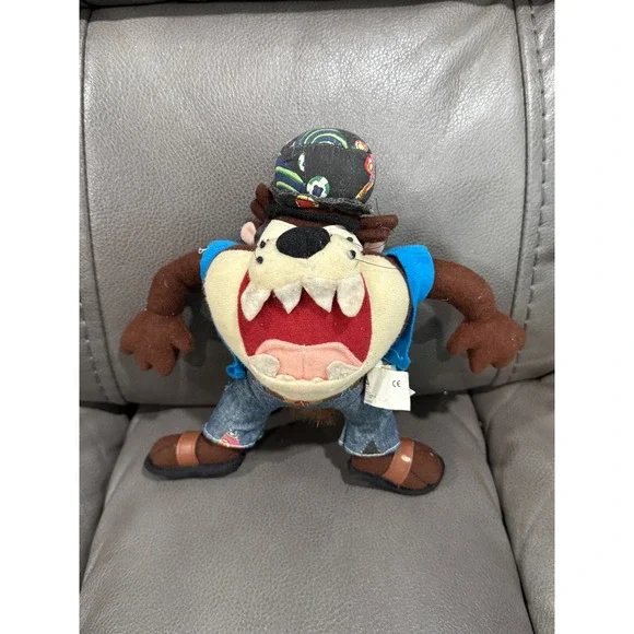 Looney Tunes Taz Devil Plush Toy Hat Shirt‎ Jeans Sandals Stuffed Animal