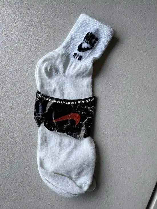 Vintage Nike Air Lightweight Quarter Socks (Size 9-11)