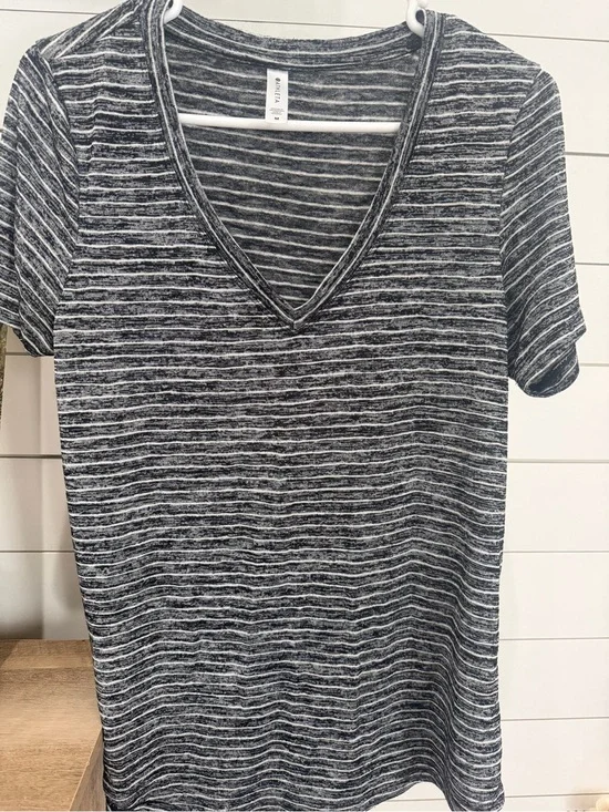 Athleta Black and White Striped V-Neck Short Sleeve Tee Medium