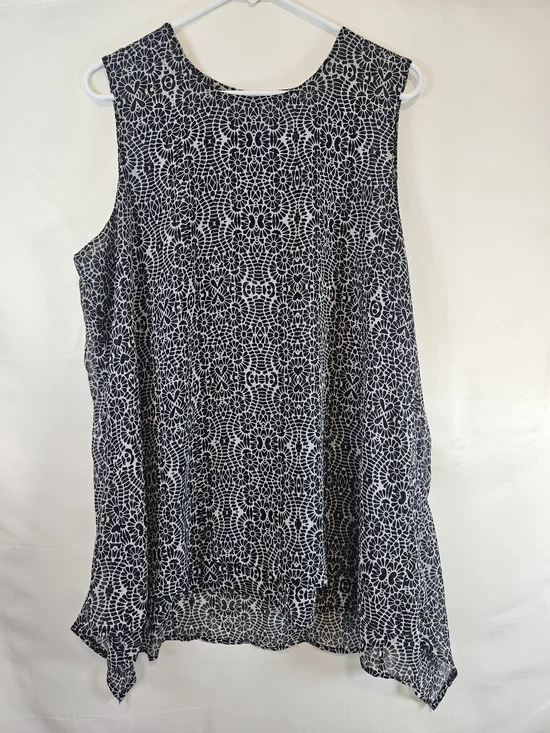 Fever Black & White Floral Pattern Sleeveless Top Cocktails Whimsigoth Fairycore