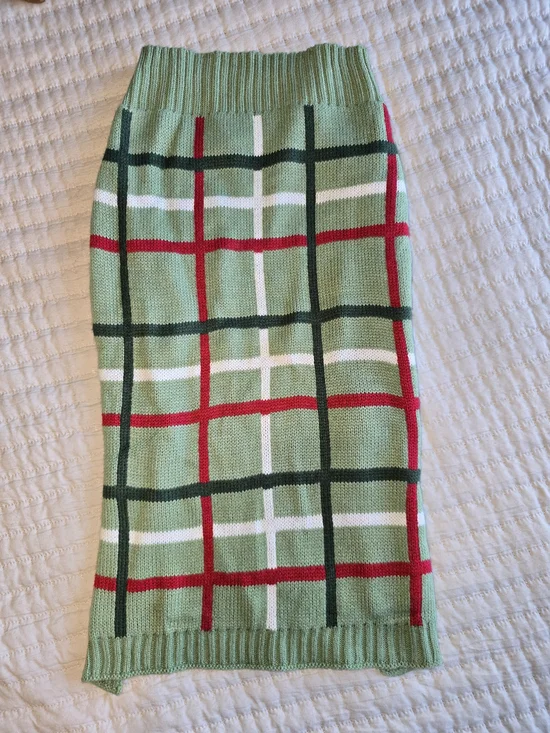 Plaid Knit Dog Sweater in Festive Holiday Colors. Xmas Photos!!!!