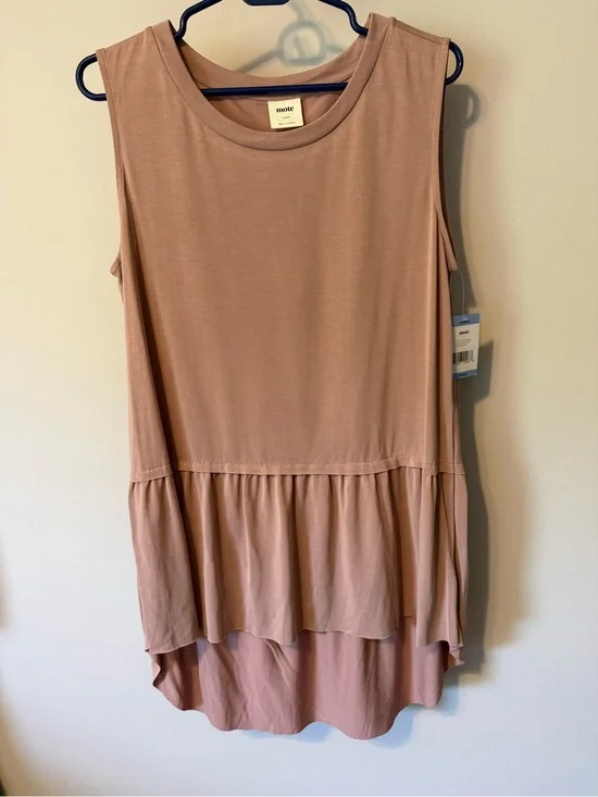 mote Sleeveless Peplum Tank Top in Dusty Rose