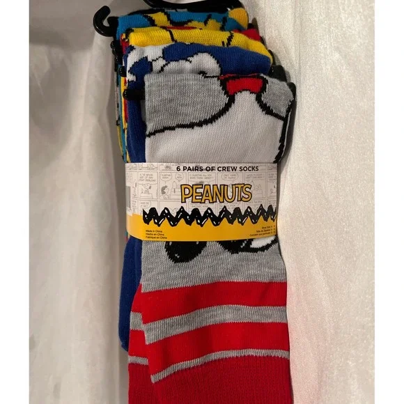 New- 6pr Men's - Peanuts Snoopy  crew socks 6 pairs Sock Size‎ 6-12