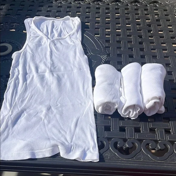 NWOT Pack of 4 White Adidas Climalite Undershirts Size Small (34-35)