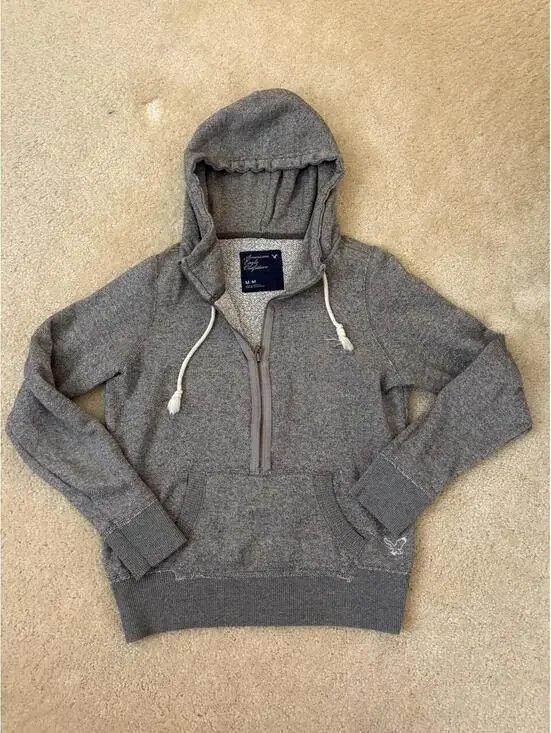American Eagle grey zip up hoodie