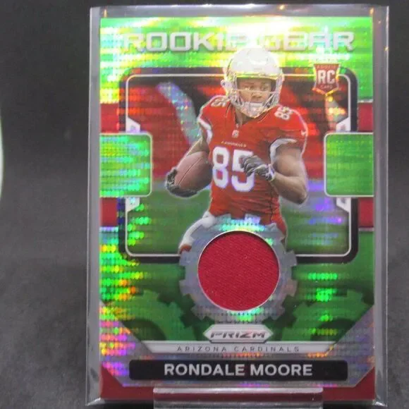 2021 Panini Prizm Rookie Gear Green Pulsar Prizm Rondale Moore #RG-17 RC Relic