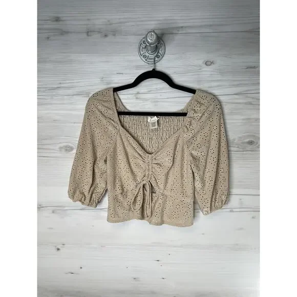 Urban Romantics‎ Blouse Womens Small Eyelet Smocked Ruched Front Puff Sleeve