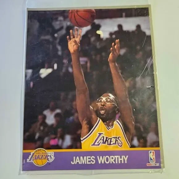 James Worthy Los Angeles Lakers NBA Hoops Action Photo