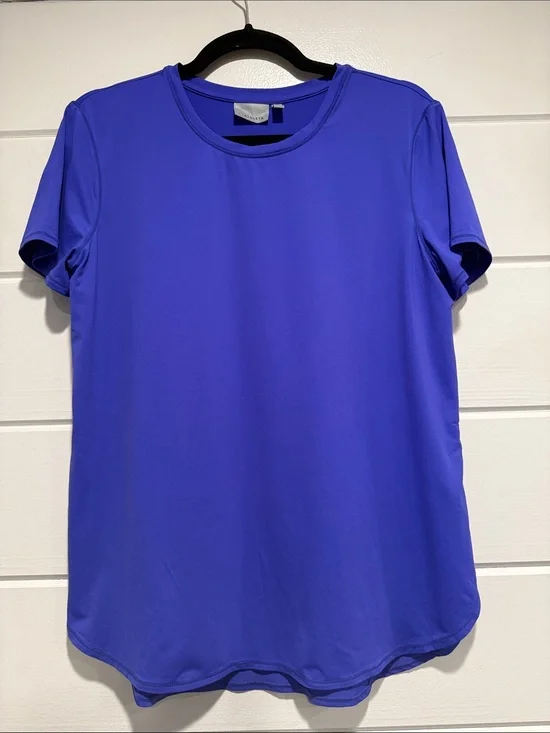 Athleta Short Sleeve Crew Tee in Cobalt.       Size - medium