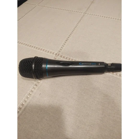 Technical Pro Wired Microphone with Digital Processing(MK75)10ft. cable included