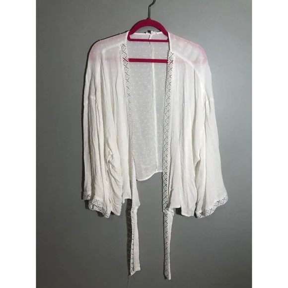 Maurices Kimono Wrap Top Women 4X White Clip Dot Crochet Lace Trim Boho Sheer