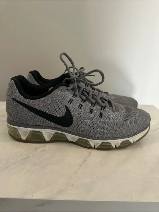 Nike Air Max Tailwind 8 Running Shoes – Men’s Size 9
