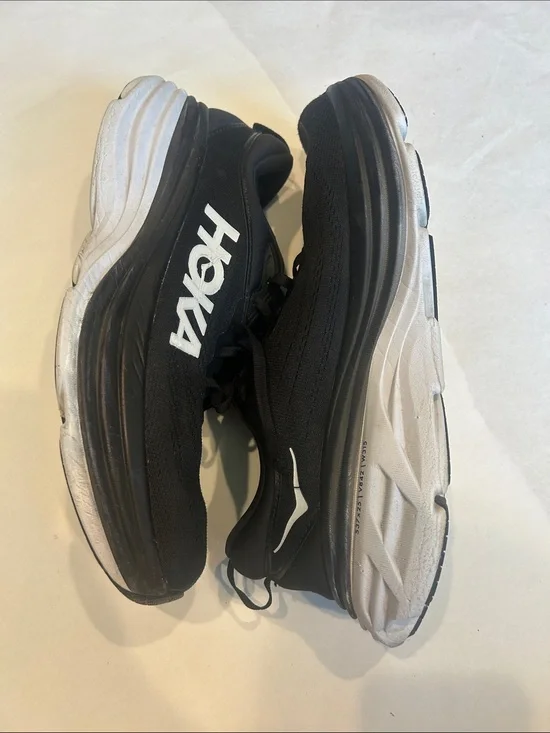 Hoka Black / White Bondi 8 Men's Road Running Shoes size 10 lace up sneakers