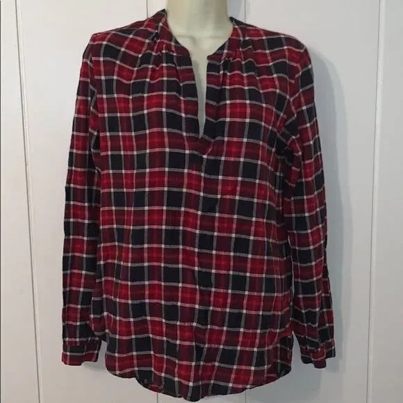 Velvet‎ black & red plaid flannel blouse