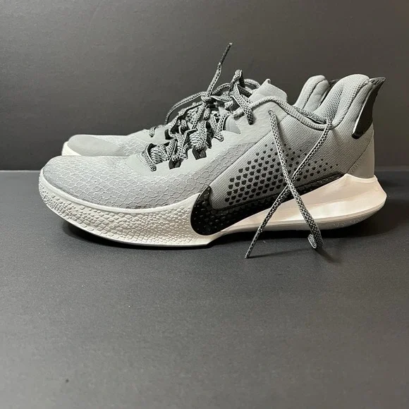 Nike Kobe Mamba Fury Shoes Mens 9 Cool Gray Black Basketball Athletic Sneakers