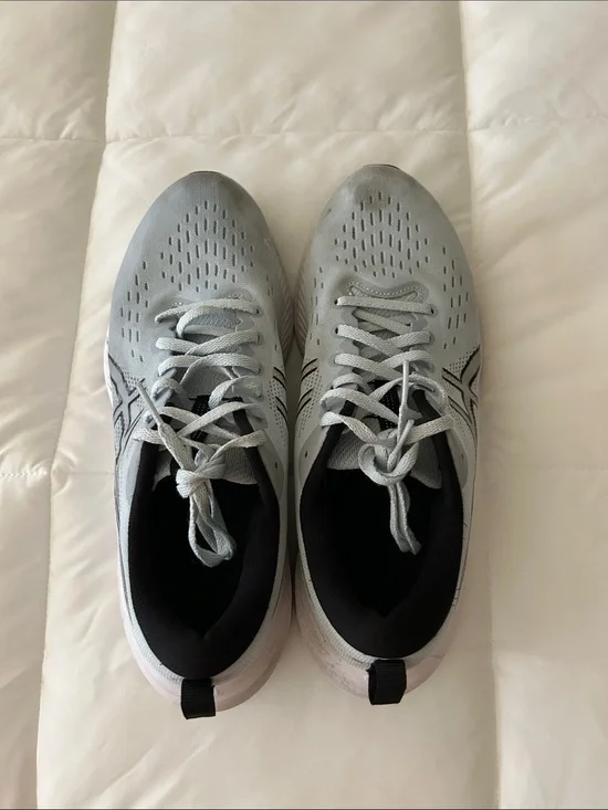 Asics light blue gel excite 10 Athletic Sneakers size 9.5