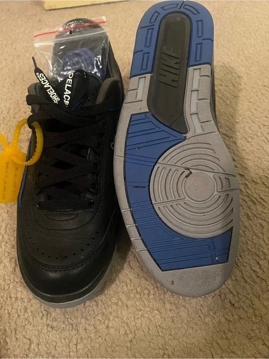 Nike Black and Blue Low-Top Sneakers