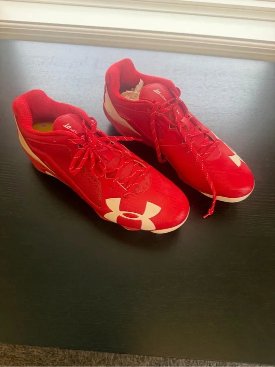 Under Armour Red and White Deception Low Metal Cleats Size 12 New Without Box