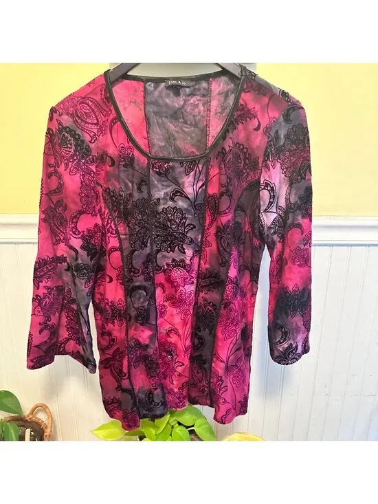 Sami & Jo Womens Large Pink & Black Floral Top With 3/4 Sleeves And Stretch Fabr