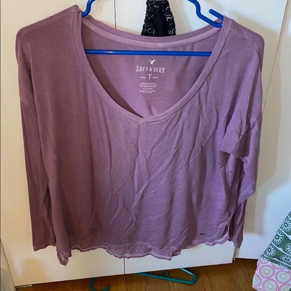 American Eagle long sleeve