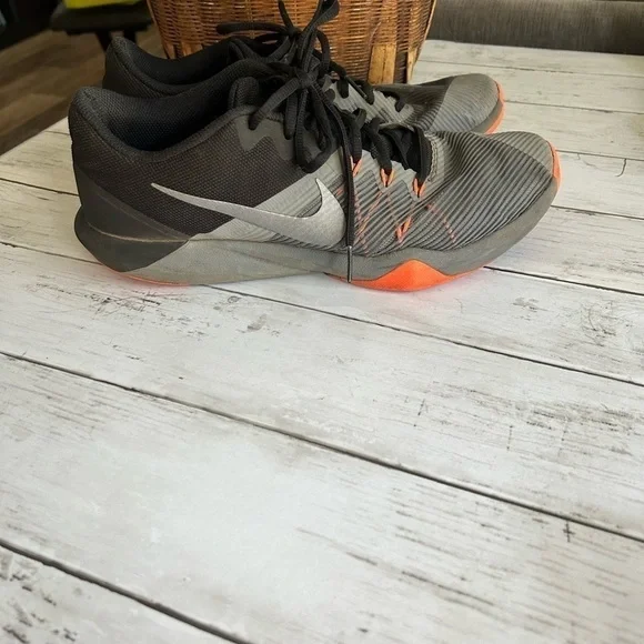 Nike Retaliation Trainer Running Shoes Cool Grey Orange Mens Size 10