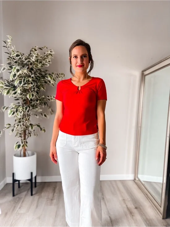 Women's Red Short-Sleeve Knot Front Tee