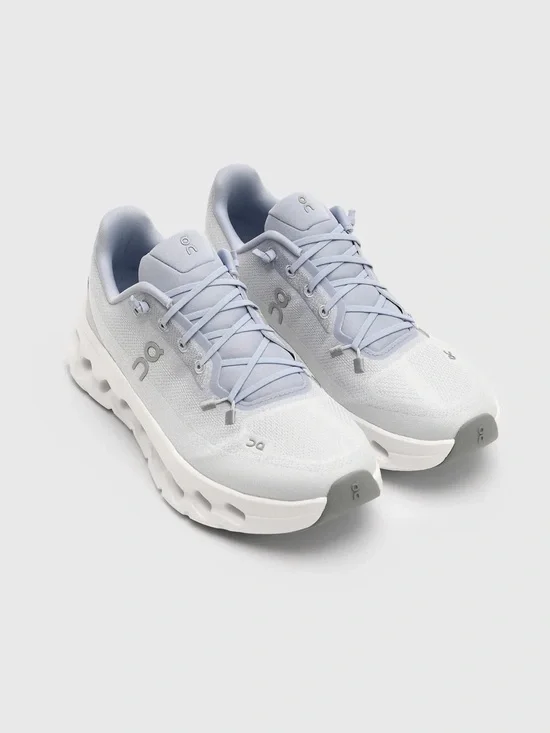 NIB ON CLOUDTILT SNEAKERS Arctic / Ice
