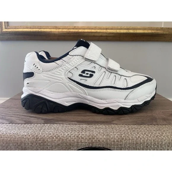 Skechers Mens After Burn Memory Shoes Sneakers Size 9 White & Navy Blue