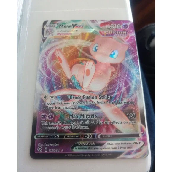 Mew VMAX SWSH08: Fusion Strike # 114/264 Holofoil Pokemon Trading Card