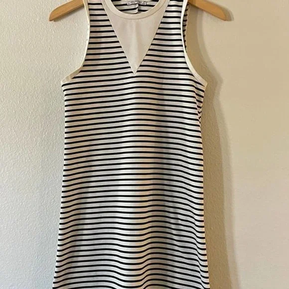 Zara Trafaluc Size Small Womens Black White Striped Sleeveless Pullover‎ Shirt