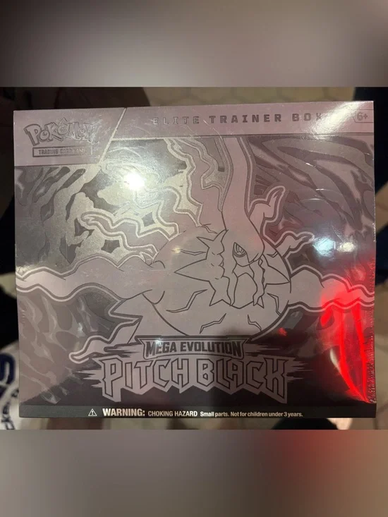 Pokémon Elite Trainer Box - Mega Evolution Pitch Black