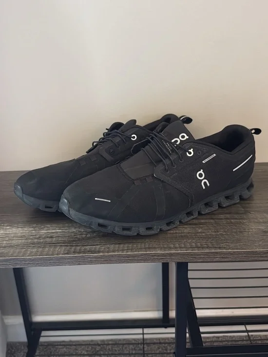 On Running Black Cloud Athletic Sneakers for Men