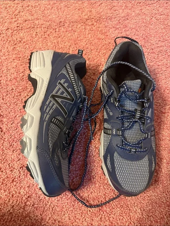 New Balance Men's Athletic Trail Shoes - Navy & Gray 7.5