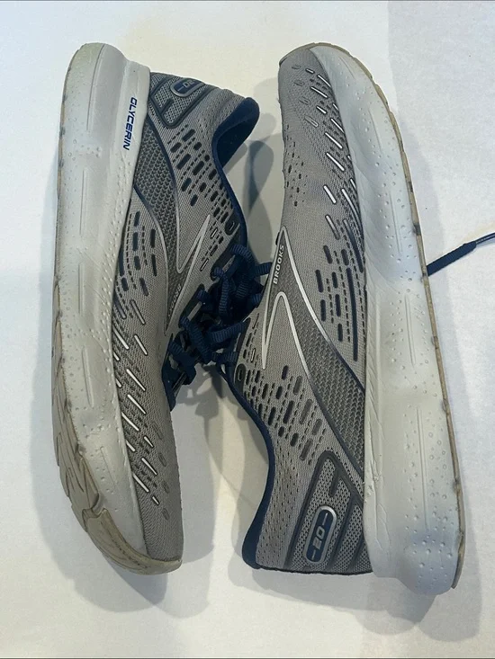 Brooks Men’s Gray and Navy Athletic Running Shoes 10