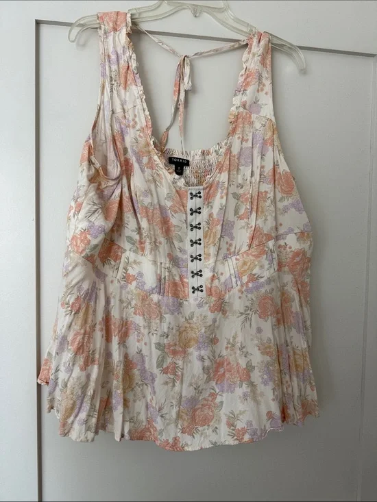 Torrid. 2X.   Cream Floral Tie-Back Scoop Tank with Pastel Orange & Lavender