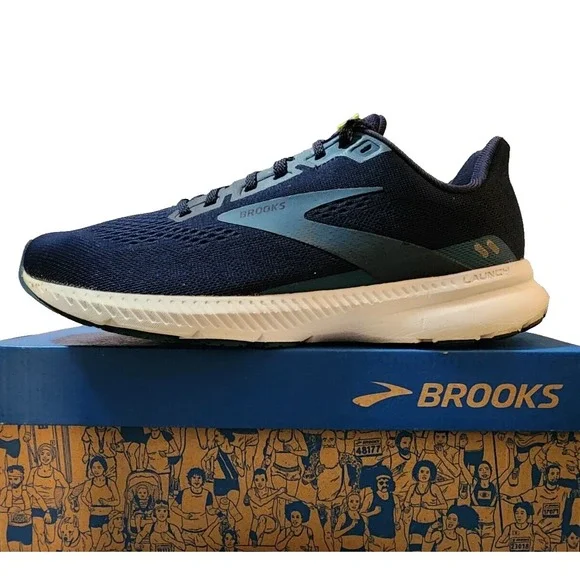 Brooks (Men's‎ 8 D) (Women's 9.5) Launch 8 Running Shoes in Peacoat/Legion