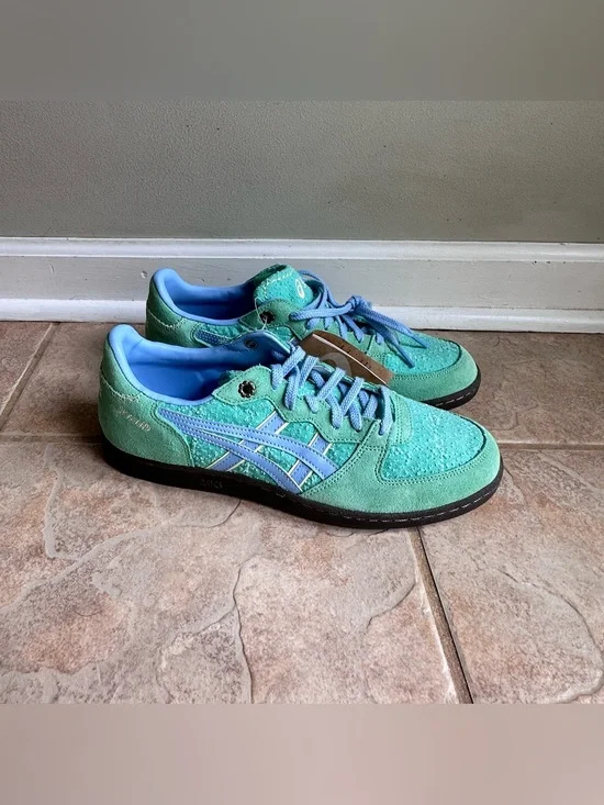 NEW ASICS Skyhand OG Suede Sneakers Green Peppermint/Stone Wash