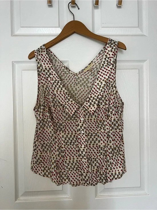 ModCloth Cream Sleeveless Button-Front Floral Blouse