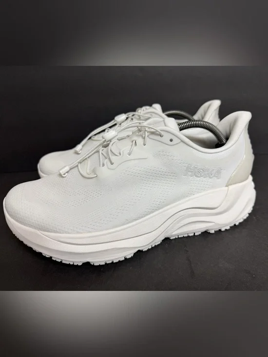 NEW Hoka One One Arahi SR Men’s Size 10.5 (2E WIDE) 1168714-WWH Shoes Rare White