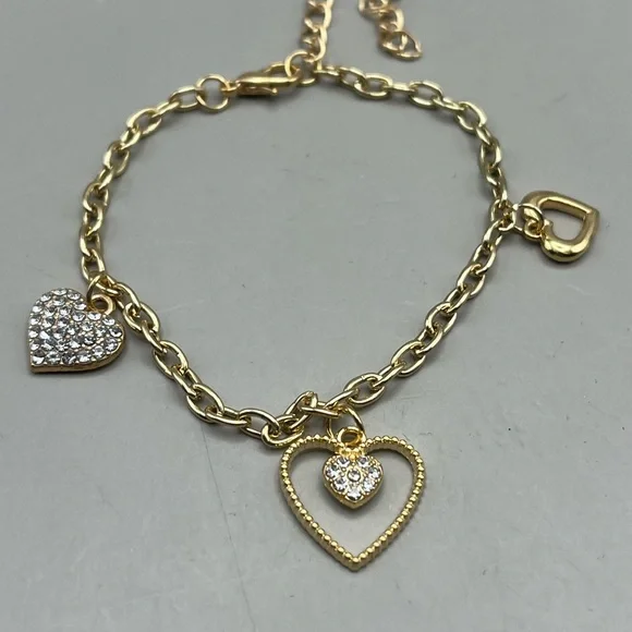 Holiday Sparkle Gold Heart Bracelet